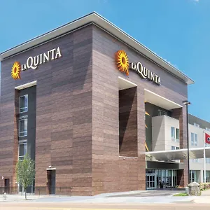 Hotel La Quinta By Wyndham Downtown